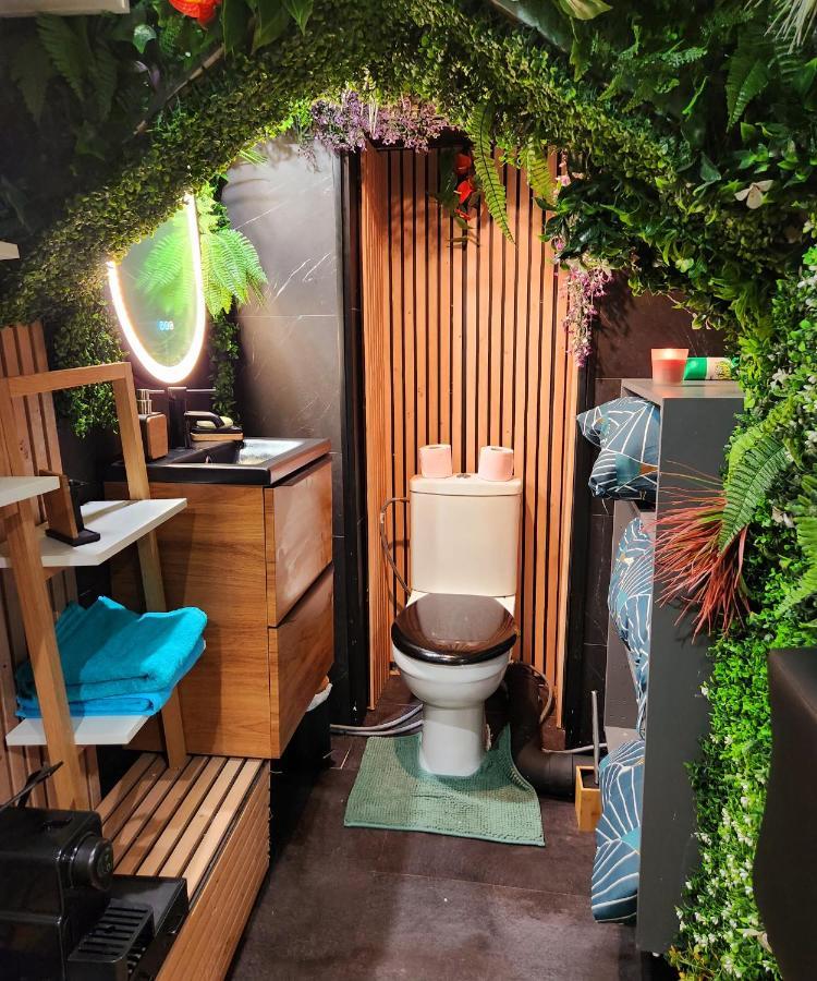 Jungle House Avec Jacuzzi A 10 Min De Disneyland -Taille Chambre- Conde-Sainte-Libiaire Exterior foto